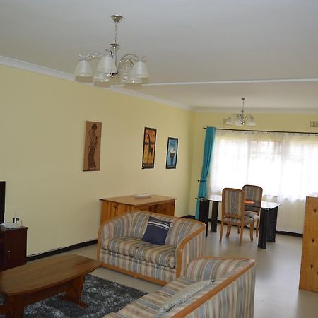 Hotel Kasuda House - Rent The Entire House à Lusaka Extérieur photo